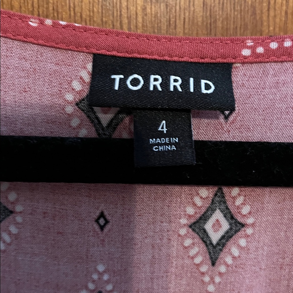 Torrid blouse - Picture 4 of 4